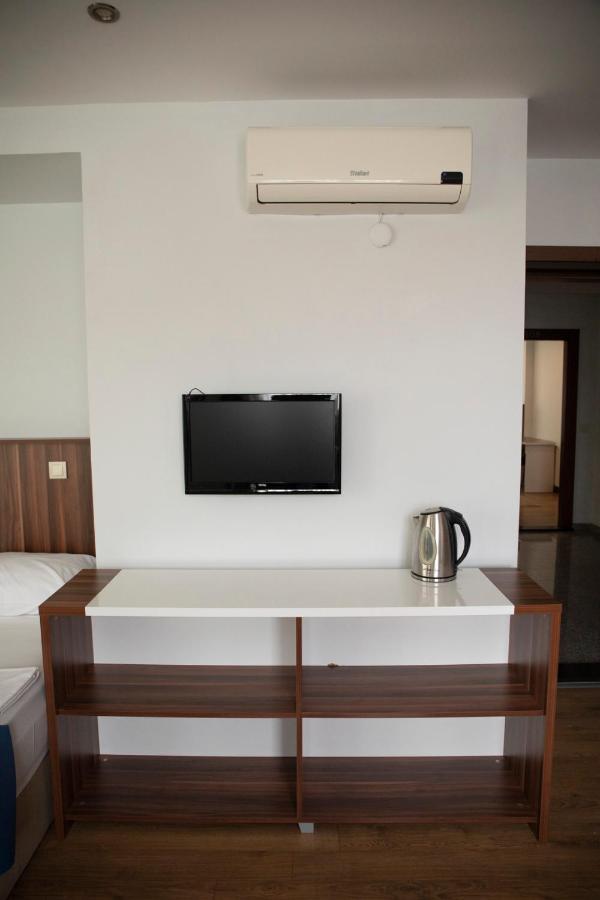 Garden Hill Hotel อิสตันบูล ภายนอก รูปภาพ